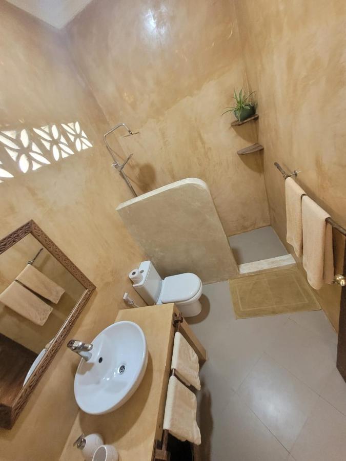Siri Beach Lodge Нунгві Екстер'єр фото